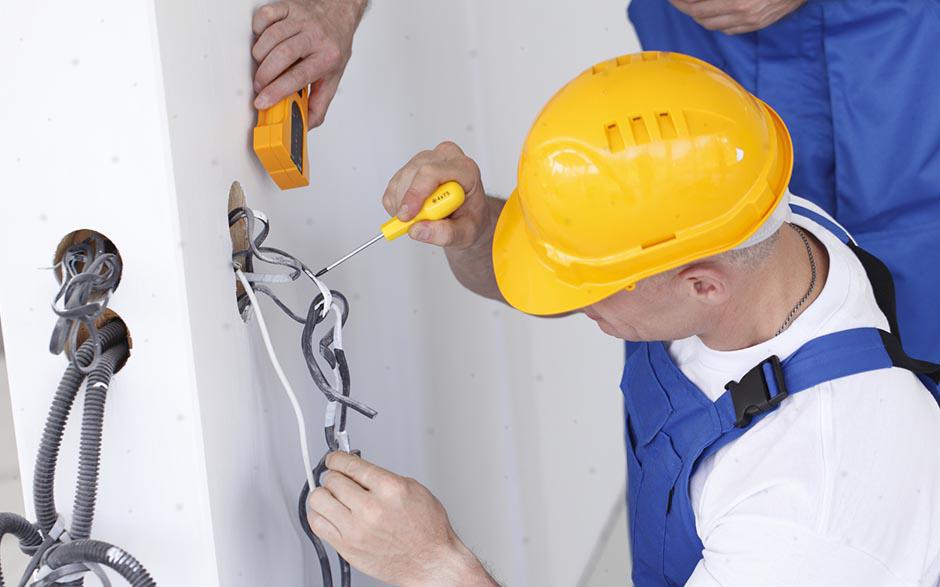 électricien en urgence Dampierre-en-Yvelines
